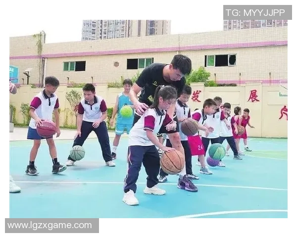 小学生热爱篮球的原因探讨与其对身心发展的积极影响分析 小学生热爱篮球的原因探讨与其对身心发展的积极影响分析