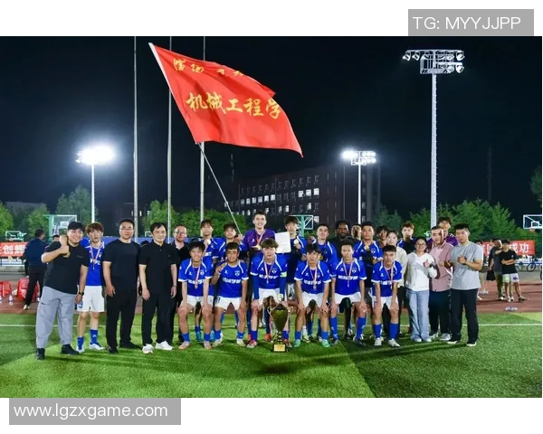 当代名城足球礼物的魅力与传承探索足球文化的独特价值与意义 当代名城足球礼物的魅力与传承探索足球文化的独特价值与意义